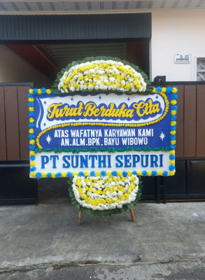 Papan Bunga Duka di Sudiroprajan
